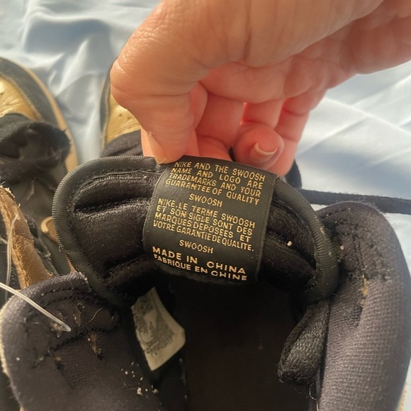 Nike Men's Black and Gold High-Top Sneakers - Picture 6 of 7